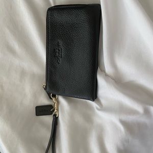 Black Coach Double Zipper Wristlet